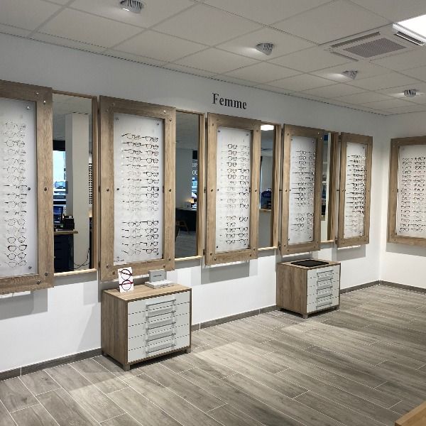 Boostez votre agencement de magasin d’optique à Cannes avec un design sur mesure !